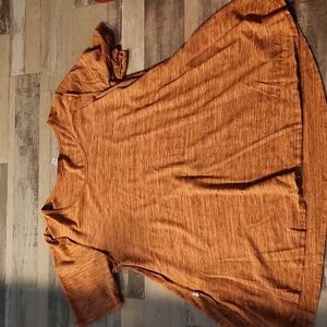 LuLaRoe short sleeved shirt. Elbow length.